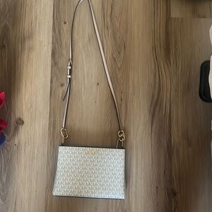michael kors purse with pink strap